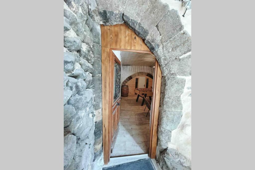Gite Chez Gabrielle Le Puy-en-Velay Exterior photo